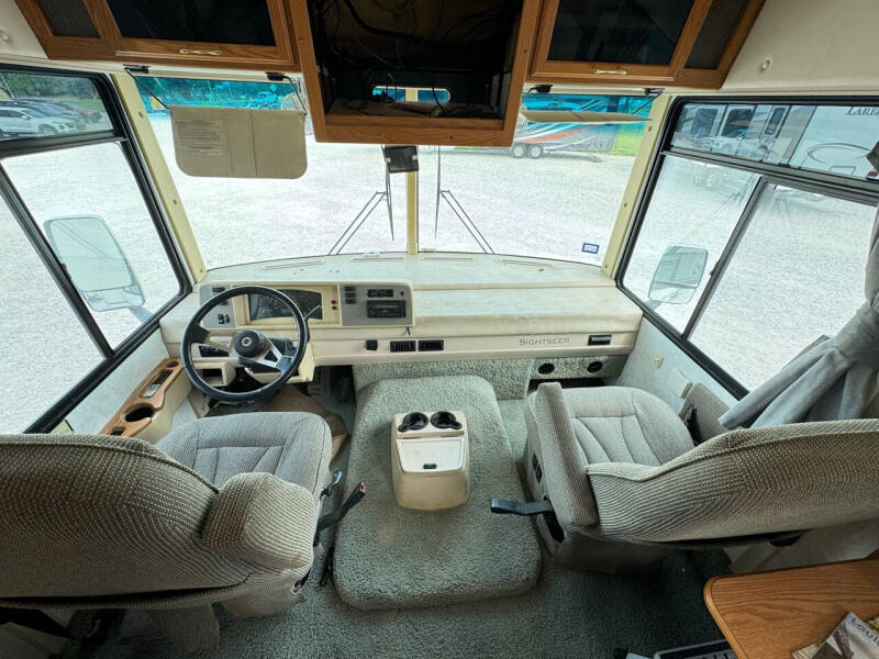 2004 Winnebago Sightseer 35N