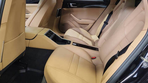 2018 Porsche Panamera 4S