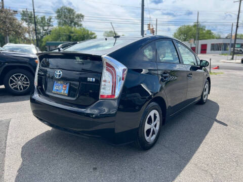 2014 Toyota Prius Five