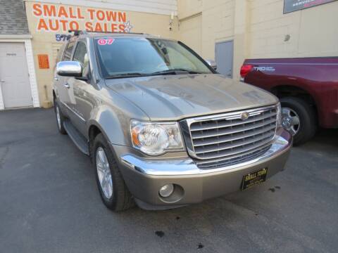 2007 Chrysler Aspen for sale at Small Town Auto Sales in Hazleton PA
