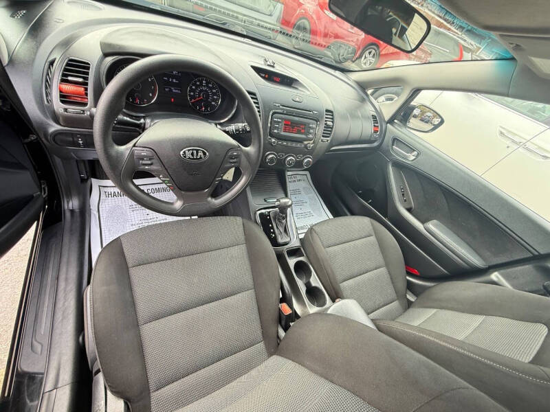 2017 Kia Forte5 LX
