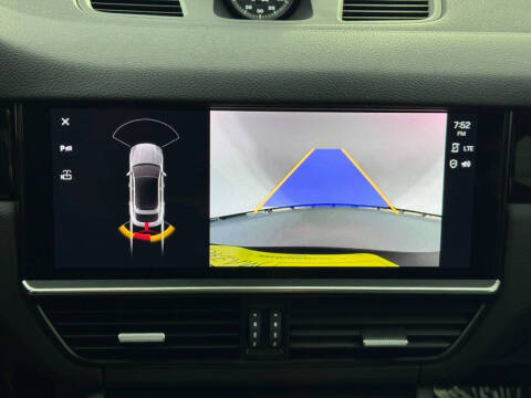 2022 Porsche Cayenne Coupe Platinum Edition