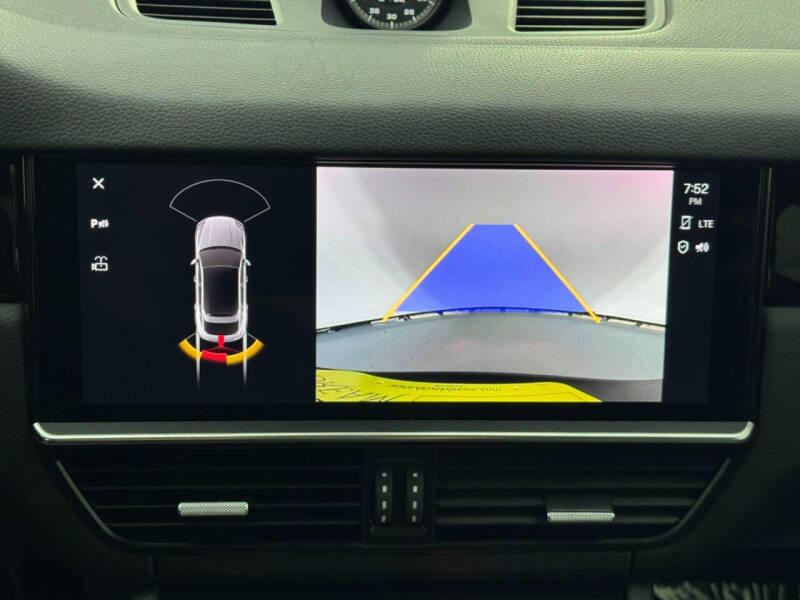 2022 Porsche Cayenne Coupe Platinum Edition