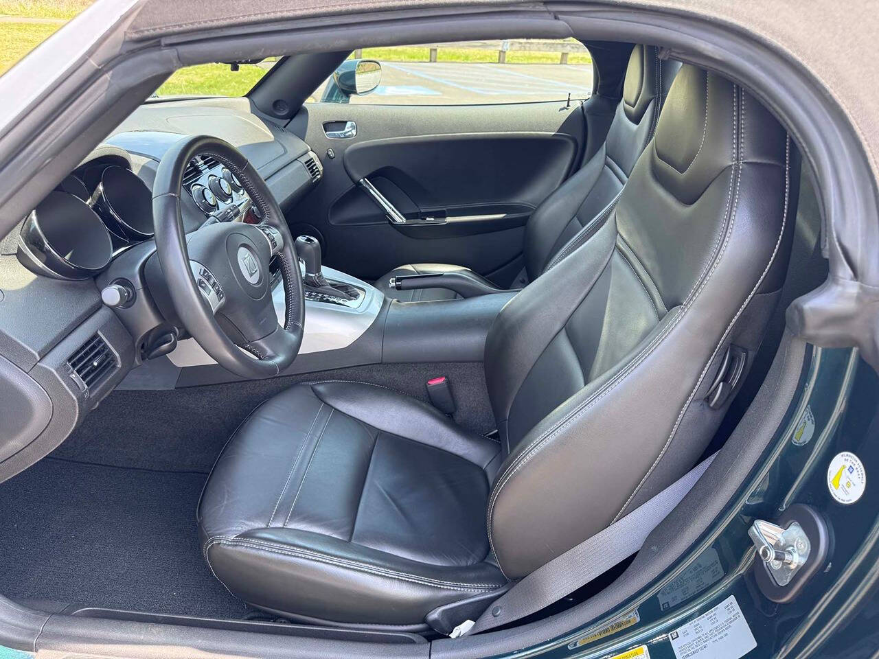 2008 Saturn SKY 4