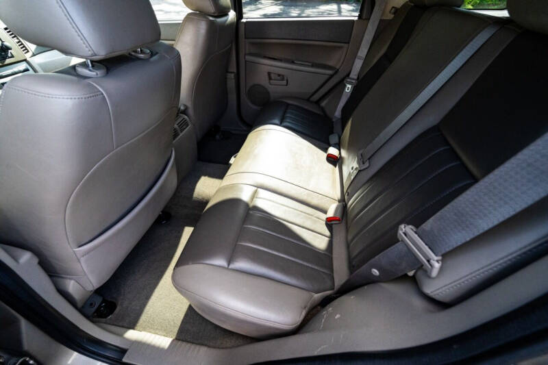 2005 Jeep Grand Cherokee Laredo