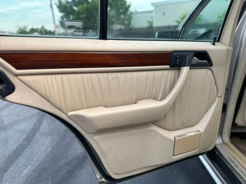 1994 Mercedes-Benz E-Class E 320