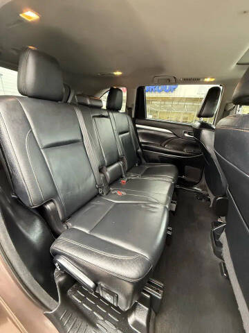 2017 Toyota Highlander