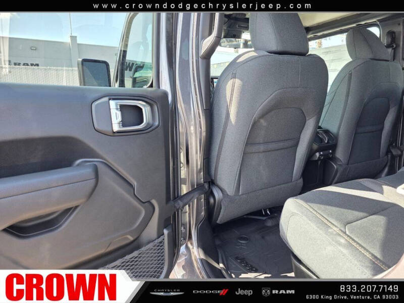 2025 Jeep Gladiator Willys