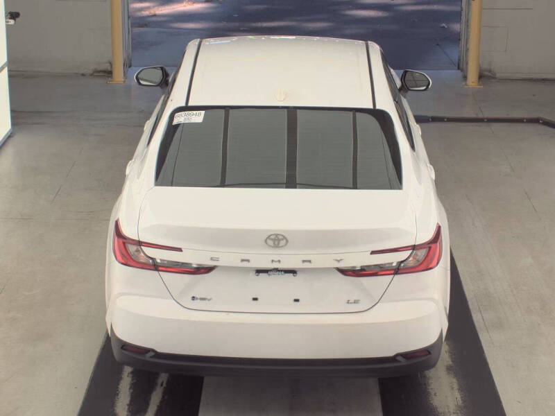 2025 Toyota Camry LE