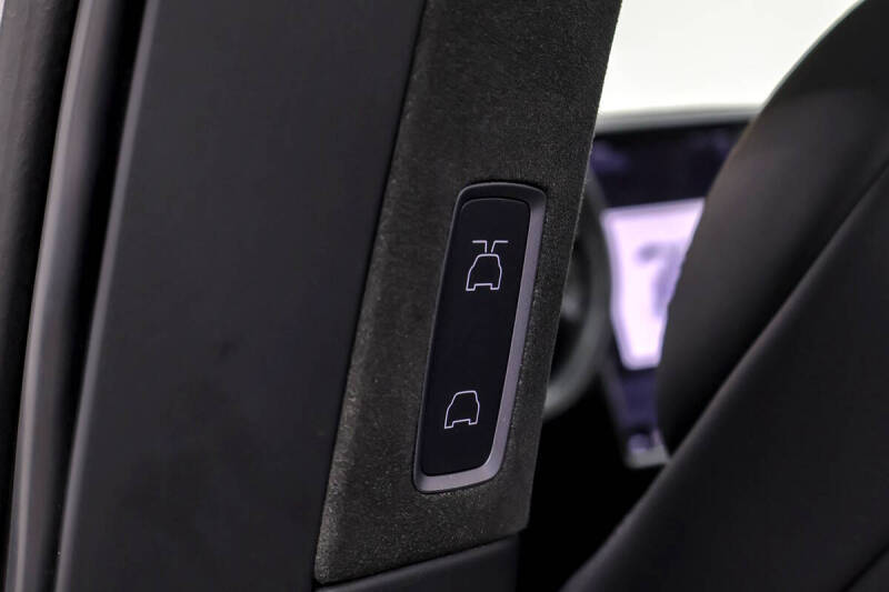 2018 Tesla Model X 75D