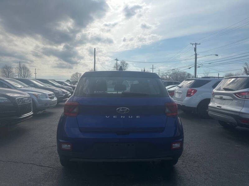 2021 Hyundai Venue SE