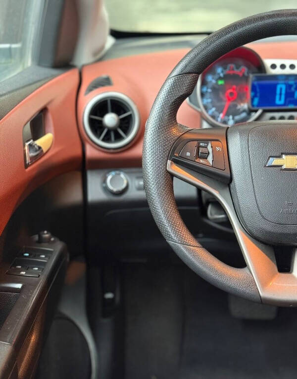 2013 Chevrolet Sonic LT Auto