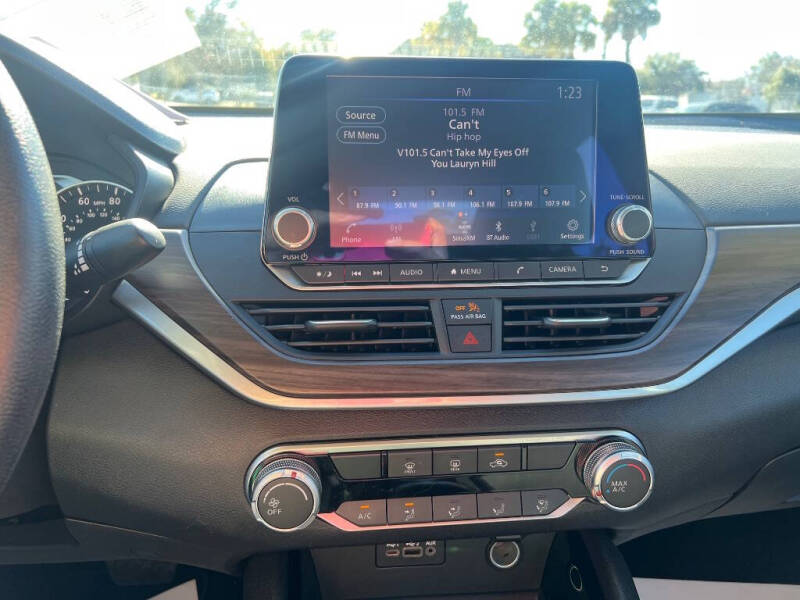 2024 Nissan Altima 2.5 SV