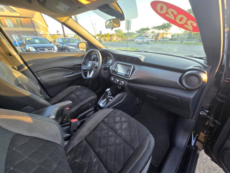 2020 Nissan Kicks S