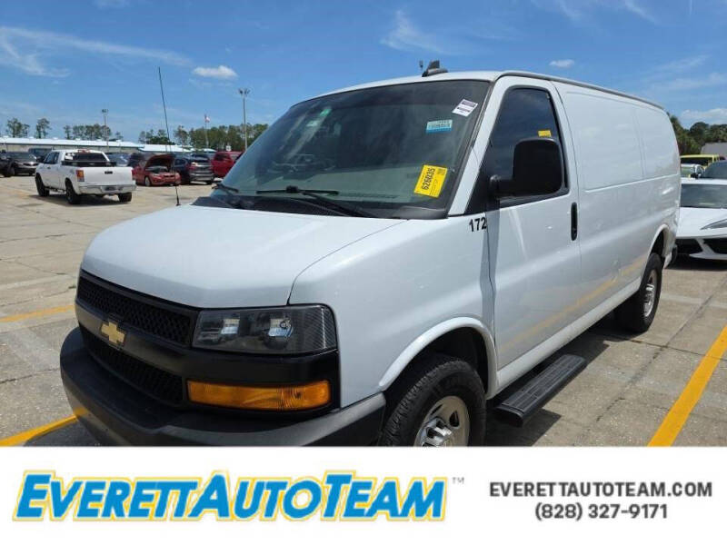 2023 Chevrolet Express 2500