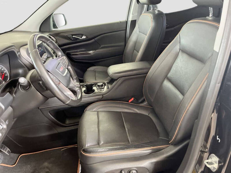 2020 GMC Acadia AT4