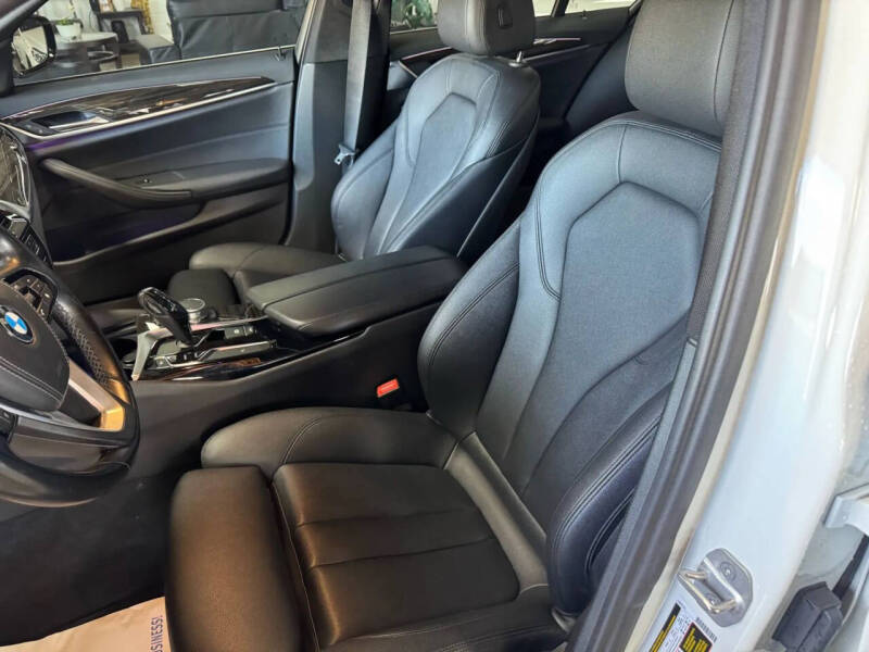 2018 BMW 5 Series 530i