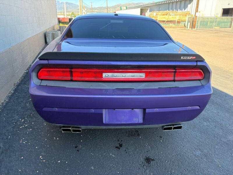 2013 Dodge Challenger SRT8 Core