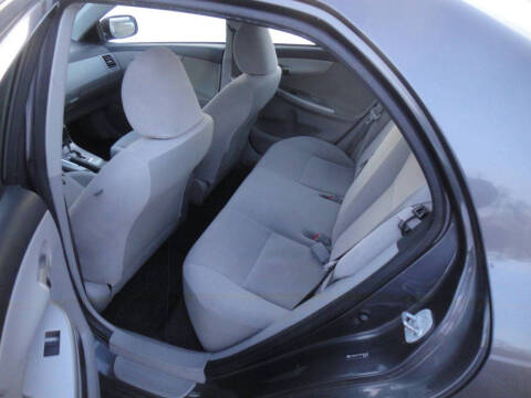 2011 Toyota Corolla LE