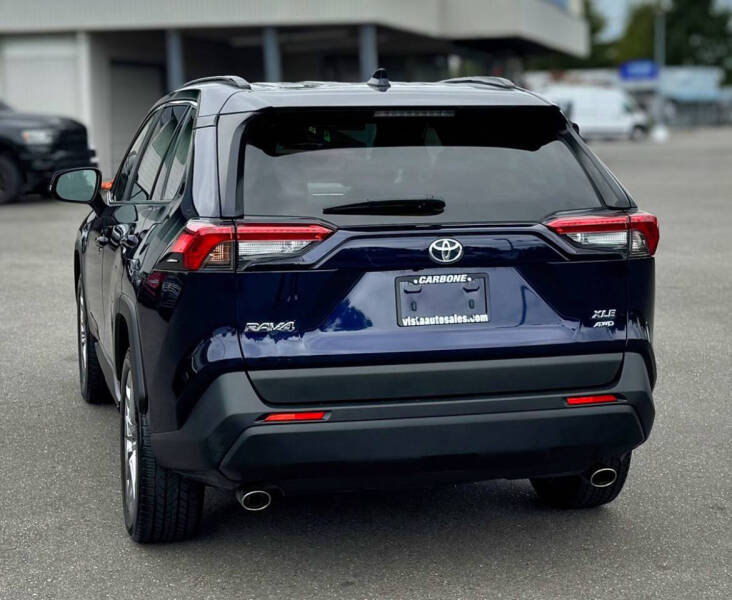 2020 Toyota RAV4 XLE Premium