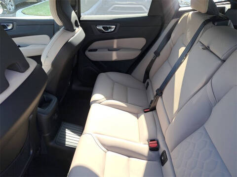 2026 Volvo XC60 T8 Plus