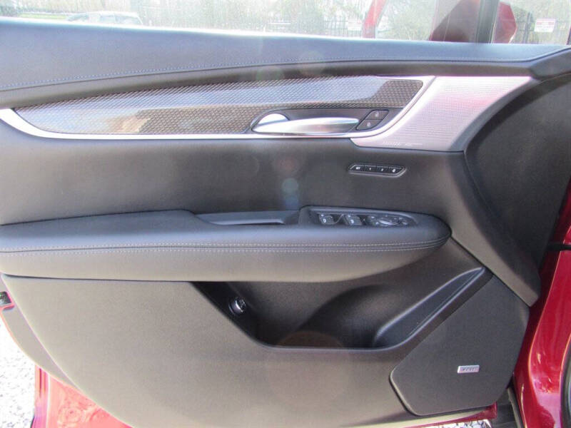 2020 Cadillac XT5 Sport