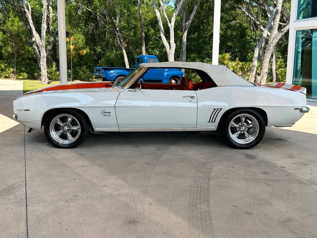 1969 Chevrolet Camaro 16