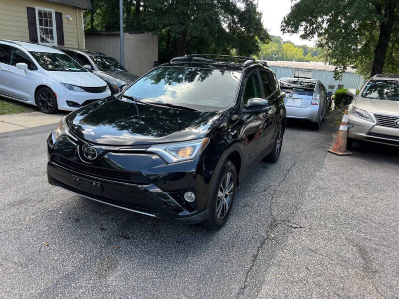 2017 Toyota RAV4 XLE photo 4