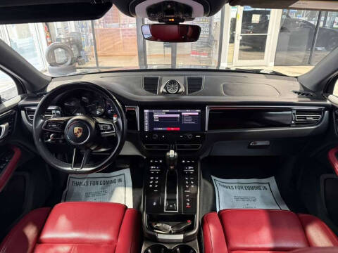 2023 Porsche Macan
