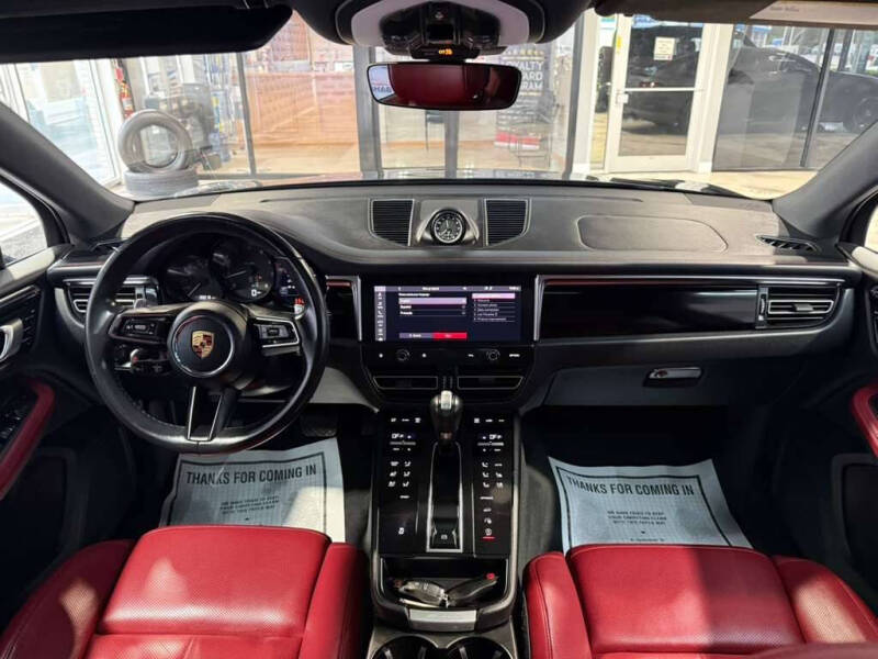 2023 Porsche Macan