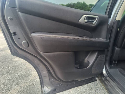 2016 Nissan Pathfinder Platinum