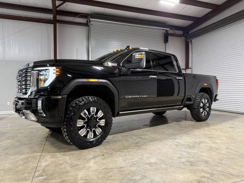 2024 GMC Sierra 2500HD Denali's photo