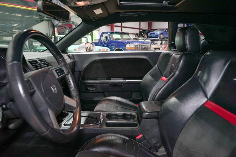 2009 Dodge Challenger SRT8