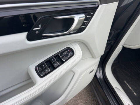 2019 Porsche Macan S