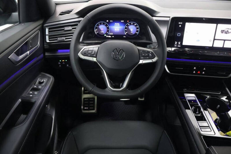 2026 Volkswagen Atlas Cross Sport SEL R-Line Black 4Motion