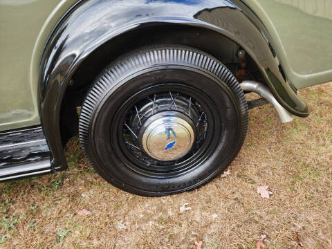 1935 Chevrolet Deluxe