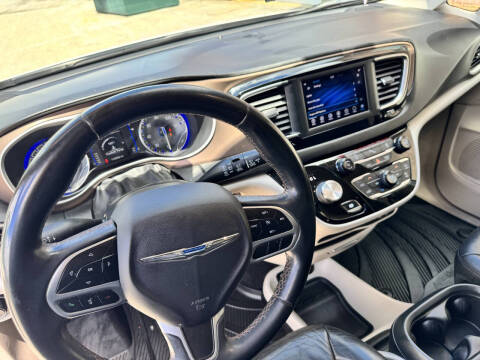 2018 Chrysler Pacifica Touring L