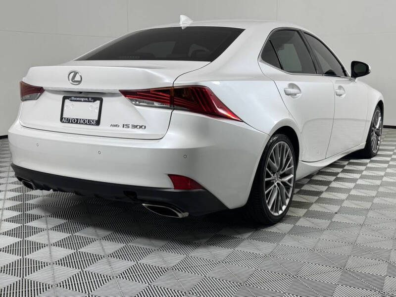 2018 Lexus IS 300