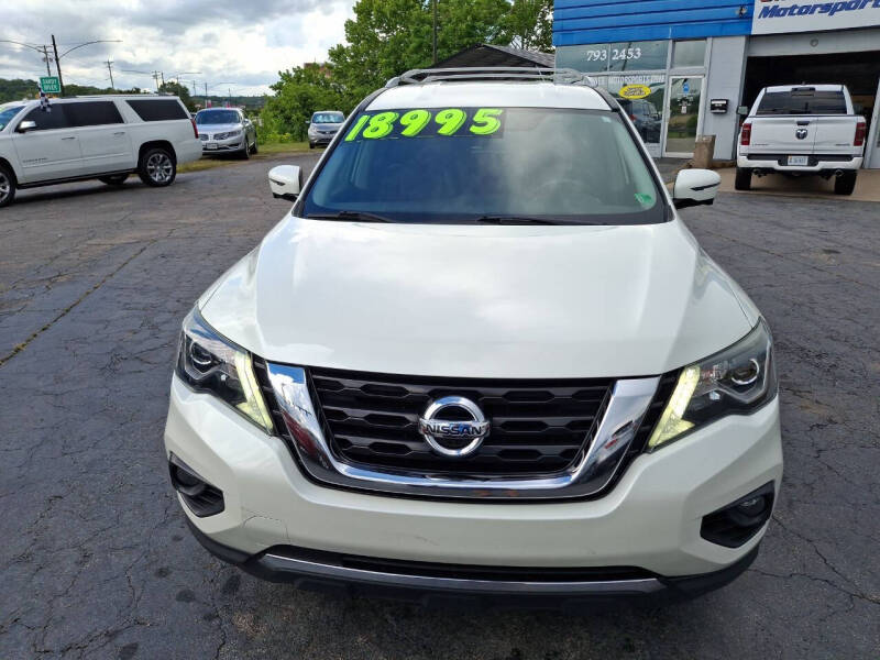 2019 Nissan Pathfinder SL