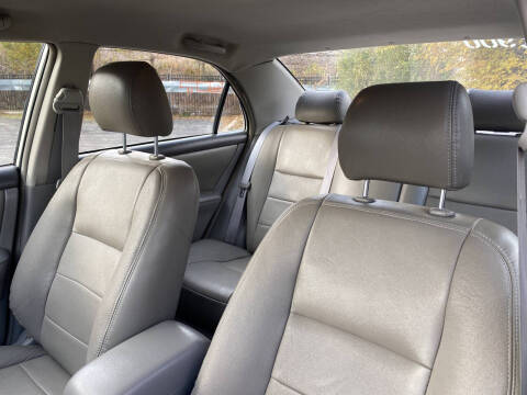 2003 Toyota Corolla LE