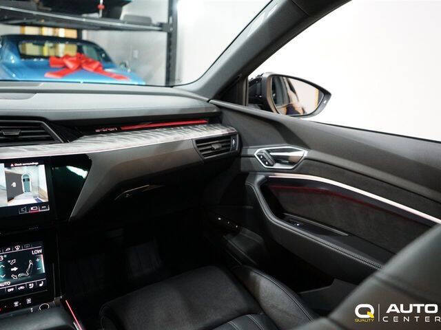 2022 Audi e-tron quattro Chronos