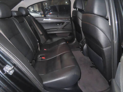 2011 BMW 5 Series 535i