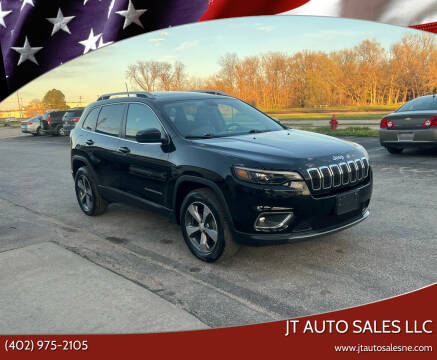 2019 Jeep Cherokee for sale at JT Auto Sales LLC in Lincoln NE