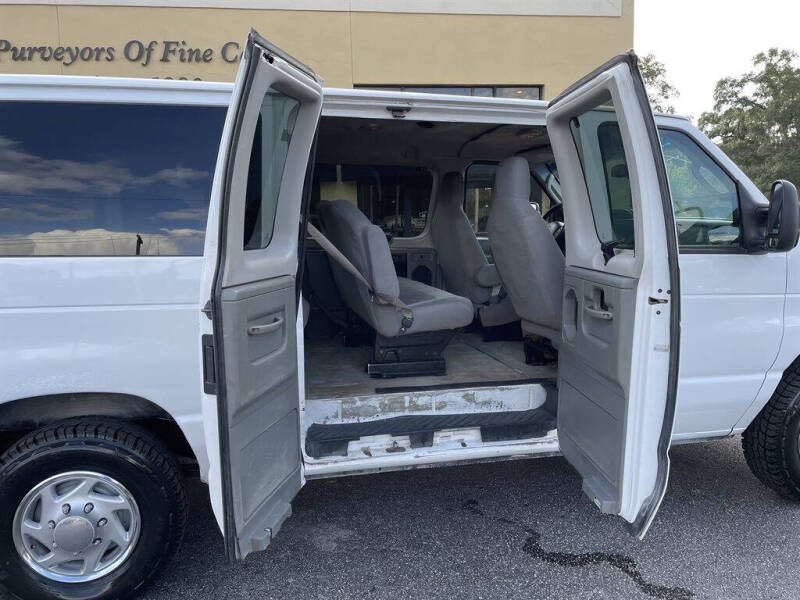 2013 Ford E-Series E-350 SD XLT