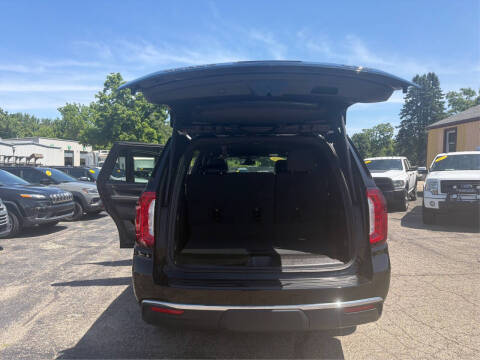 2022 GMC Yukon SLT
