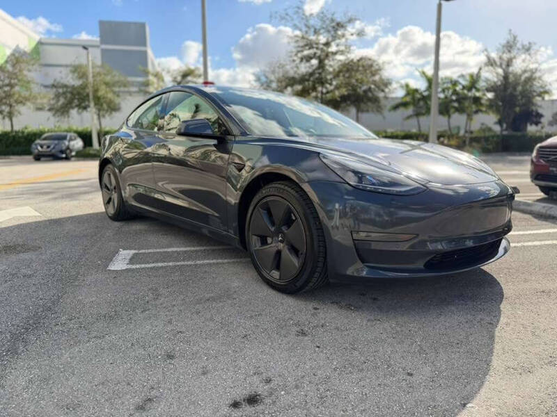 2021 Tesla Model 3 Standard Range Plus