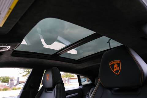 2020 Lamborghini Urus