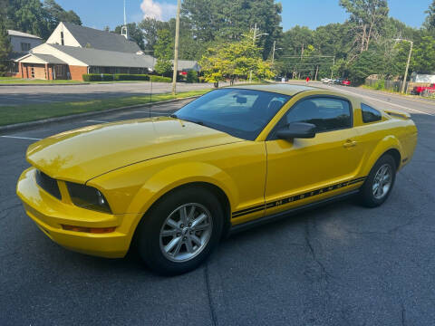 2006 Ford Mustang for sale at Global Imports of Dalton LLC in Dalton GA