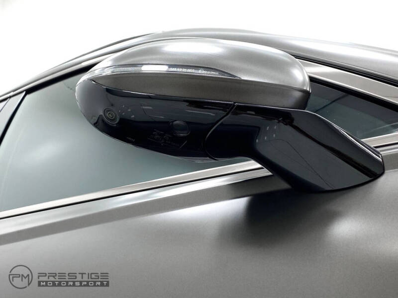 2023 Genesis GV70 2.5T Standard