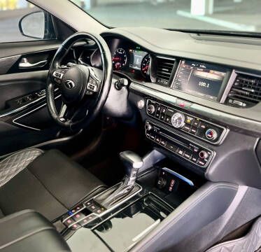 2018 Kia Cadenza Technology